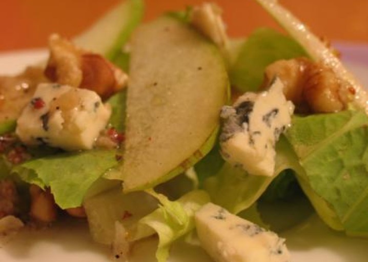 Рецепт - виноград с голубым сыром