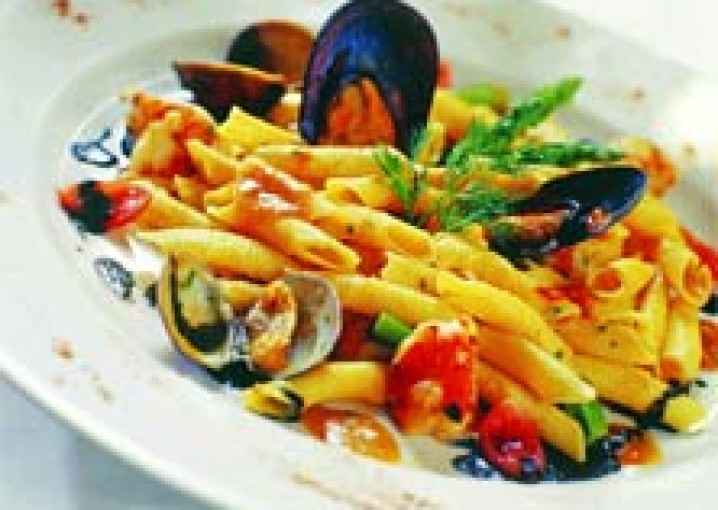 Рецепт - гарганелли с морепродуктами и спаржей