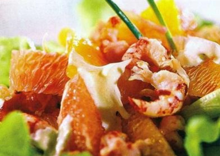 Рецепт - салат из морепродуктов с апельсином и грейпфрутом