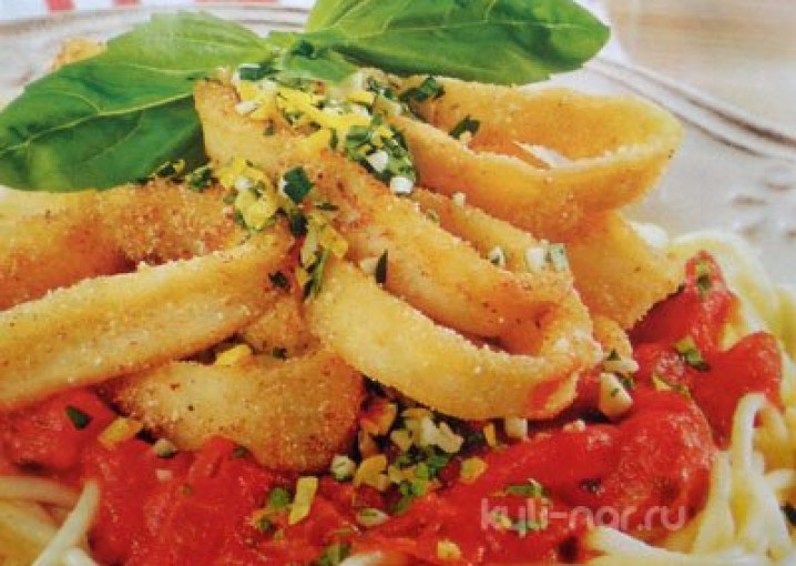 Рецепт - спагетти с кальмарами в томатном соусе с гремолатой
