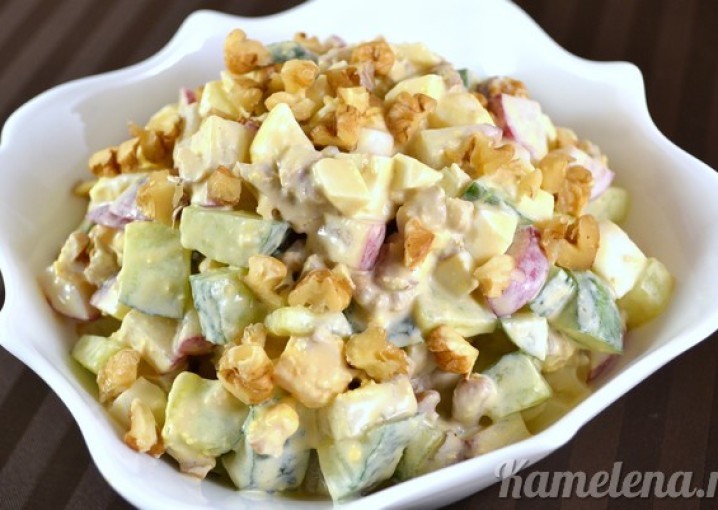 Рецепт - салат из редиса с орехами и яйцами