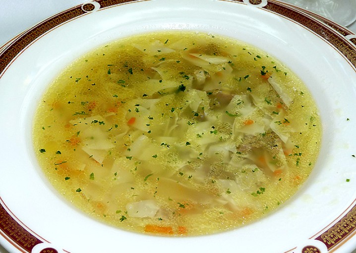 Суп с лапшой и потрохами