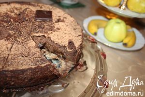 Рецепт - шоколадный чизкейк с кокосовыми вафлями и черносливом