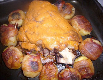 Рецепт - свиная рулька с картофелем запеченные