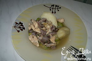 Рецепт - желудки и грудка индейки с отварным картофелем и тушеным кабачком