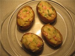 Рецепт - картофель фаршированный колбасками