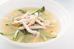 Рецепт - куриного супа со спаржей
