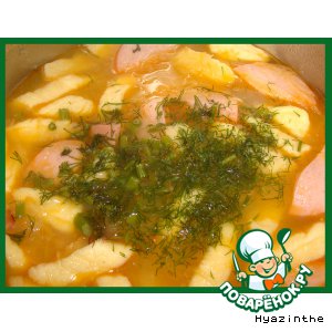 Sauerkrautsuppe mit Wuerstchen - суп из кислой капусты с сосисками