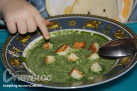 Суп с кнедликами из сушек (еврейская кухня)