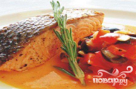 Рецепт - лосось с томатной приправой