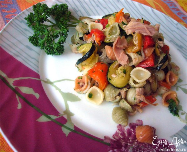 Рецепт - салат с ракушками Nordic, овощами и тунцом