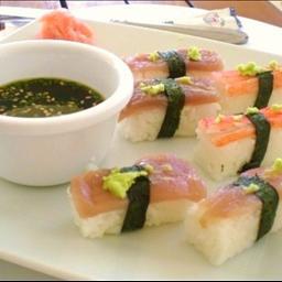 Рецепт - суши с тунцом и креветками