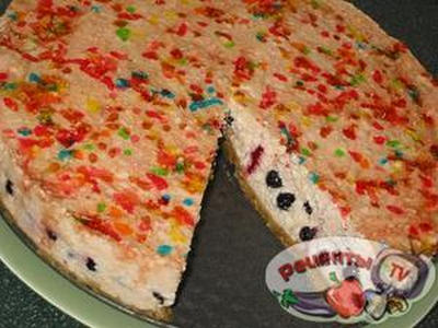 Творожный торт без выпечки  на основе из печенья