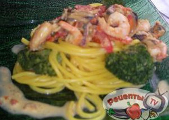 Спагетти с морскими продуктами