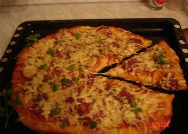 Рецепт - пицца с курицей и грибами