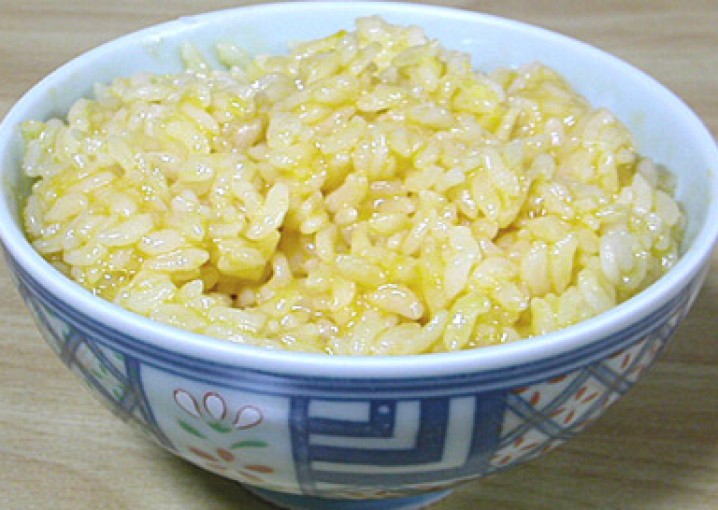 Рисовый салат с макрелью