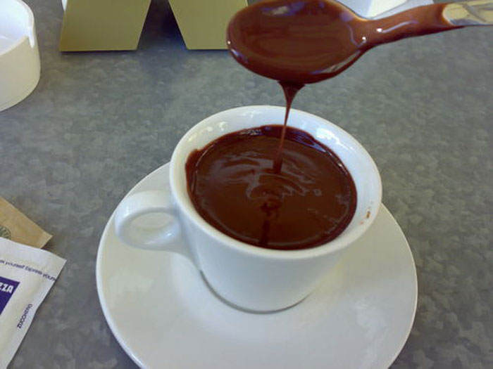 Рецепт - горячий кофе с шоколадом