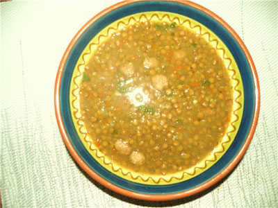 Итальянский чечевичный суп с колбасками