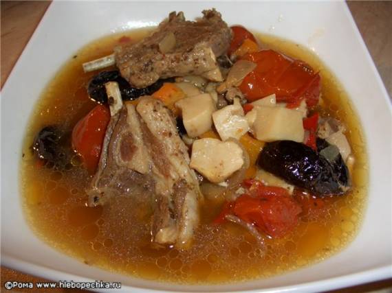 Рецепт - суп из баранины с грибами и черносливом