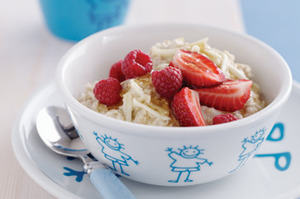 Рецепт - мюсли с йогуртом и ягодами