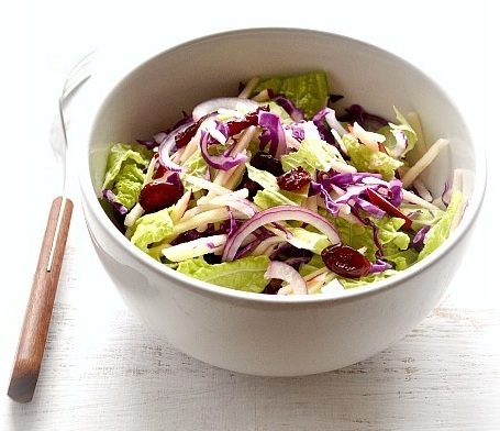 Рецепт - салат с кускусом, фетой и вяленой клюквой