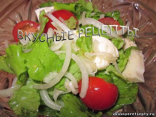 Рецепт - теплый салат из моцареллы с томатами