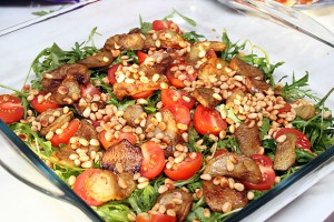 Рецепт - салат из баклажанов с помидорами и брынзой