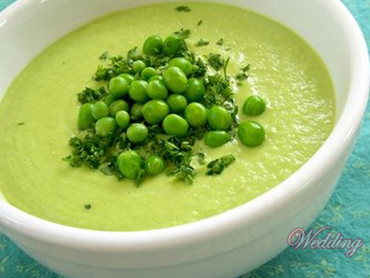 Суп из зеленого горошка с брынзой