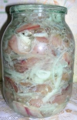 Салака с пряно-уксусной заливкой - рецепт
